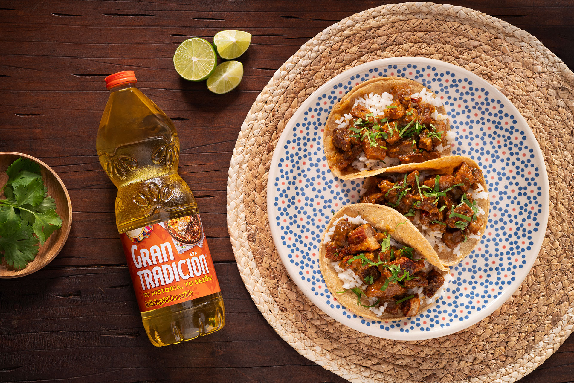 Chicharrón en Salsa de Chile Morita