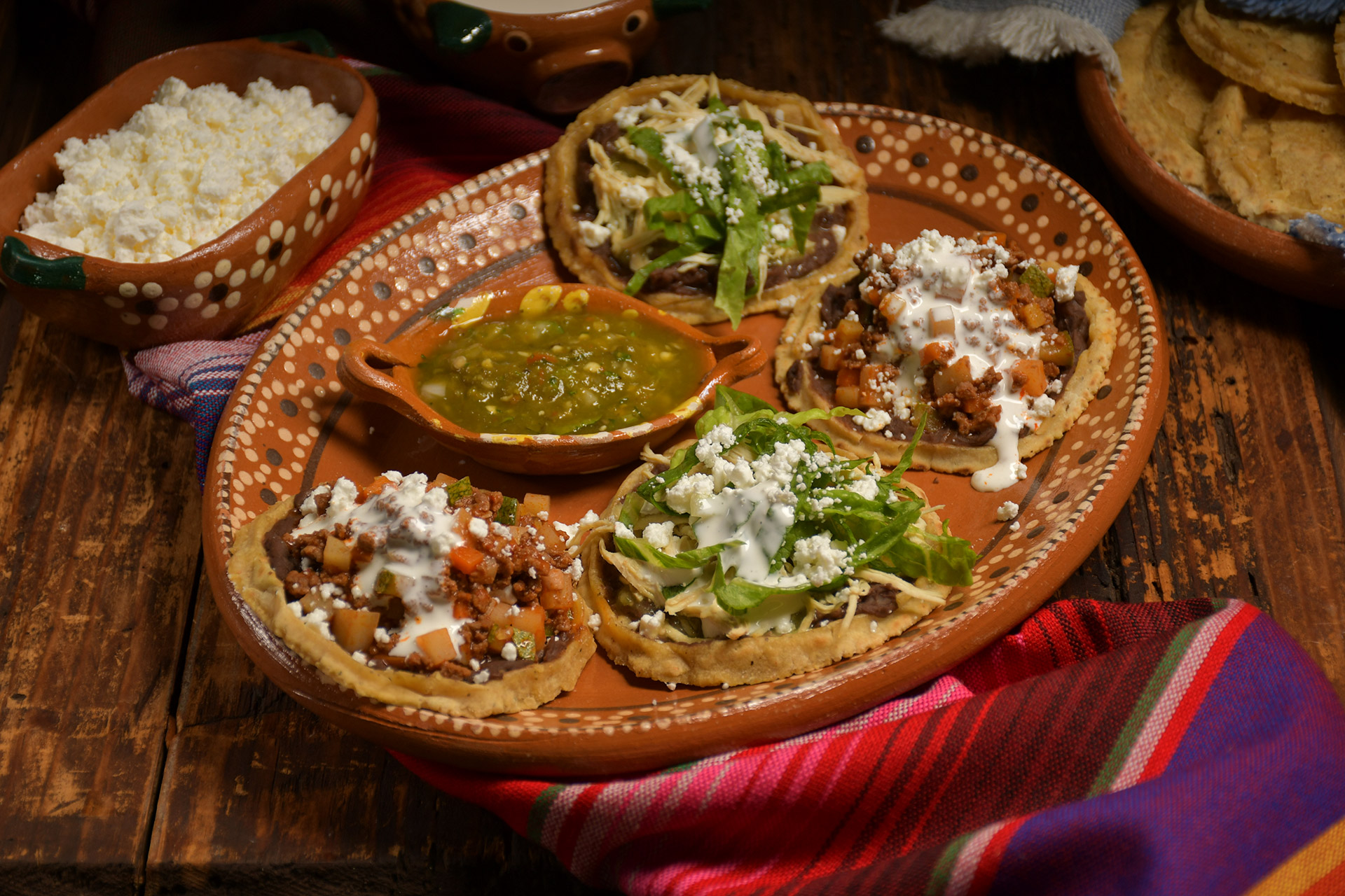 Sopes (varios sabores)